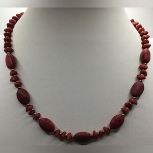 CHAPS RED FAUX TURQOISE VEINED VEAD CHOKER NECKLACE